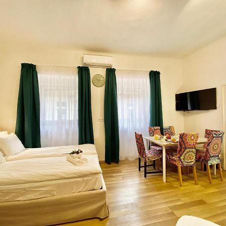 B20 Apartment Budapest Bagian luar foto