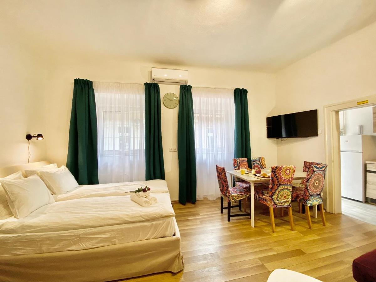 B20 Apartment Budapest Bagian luar foto