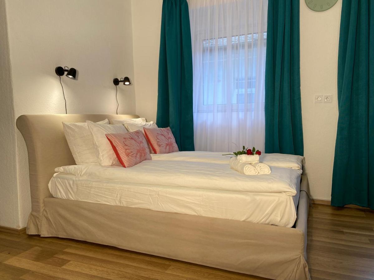 B20 Apartment Budapest Bagian luar foto