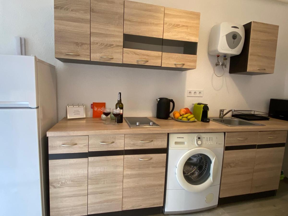 B20 Apartment Budapest Bagian luar foto
